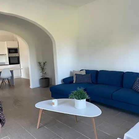 Altheae's Minimal House Villa *