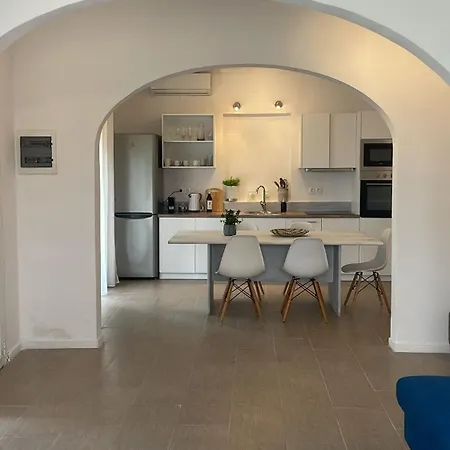Villa Altheae's Minimal House